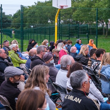 2021-09-19-193853-dom-CS-debordante