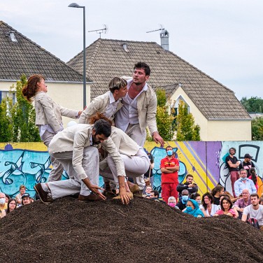 2021-09-25-174452-dom-CS-mycelium