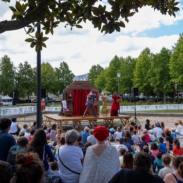 2021-09-11-144727-CS-Tstock