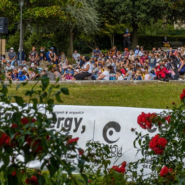 2021-09-11-145952-CS-Tstock