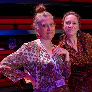 2025-04-12-183001-cabaret