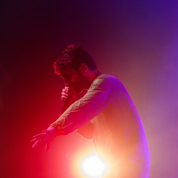 2025-04-12-224236-cabaret