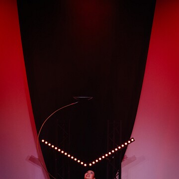 2025-04-12-222233-cabaret