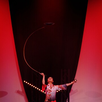 2025-04-12-222258-cabaret