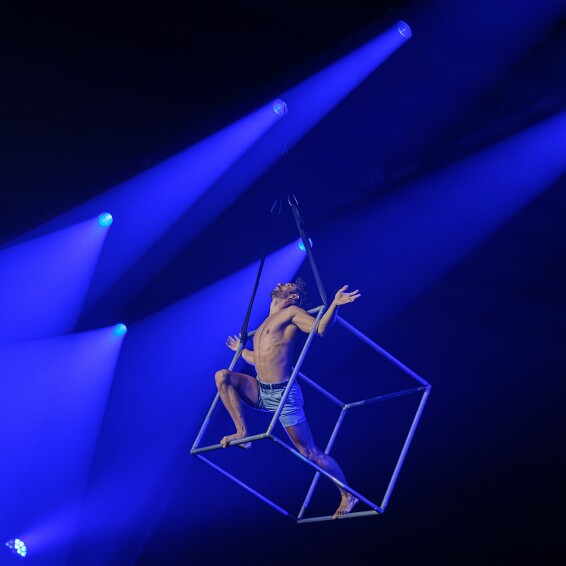 2025-10-18-212039-eloi