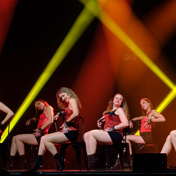 2026-04-18-202806-cabaret null