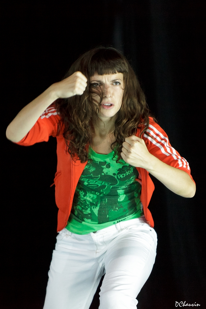 2011-07-27-143720-jeunefille-OK.jpg