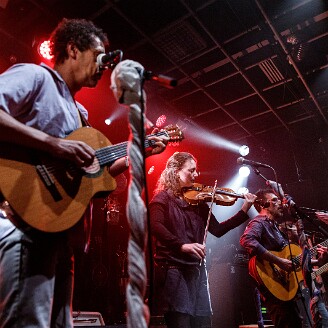 2019-03-29-205209-diyo-forum-concert