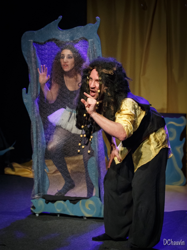 2014-12-17-153555-uvol-fables-OK.jpg