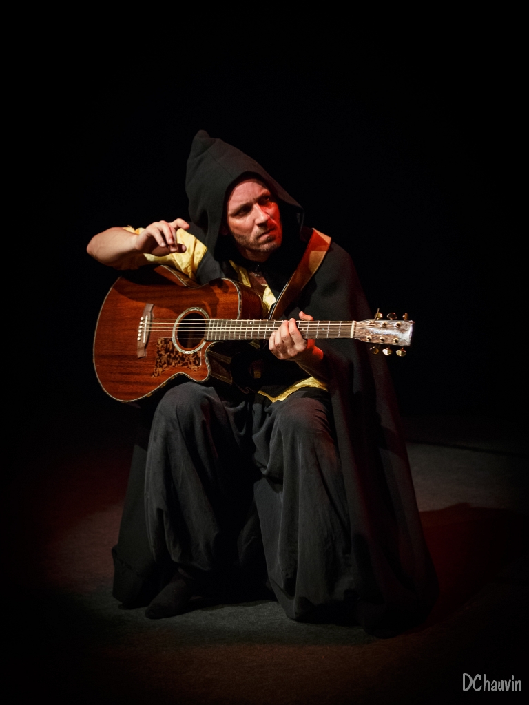 2014-12-17-154720-uvol-fables-OK.jpg