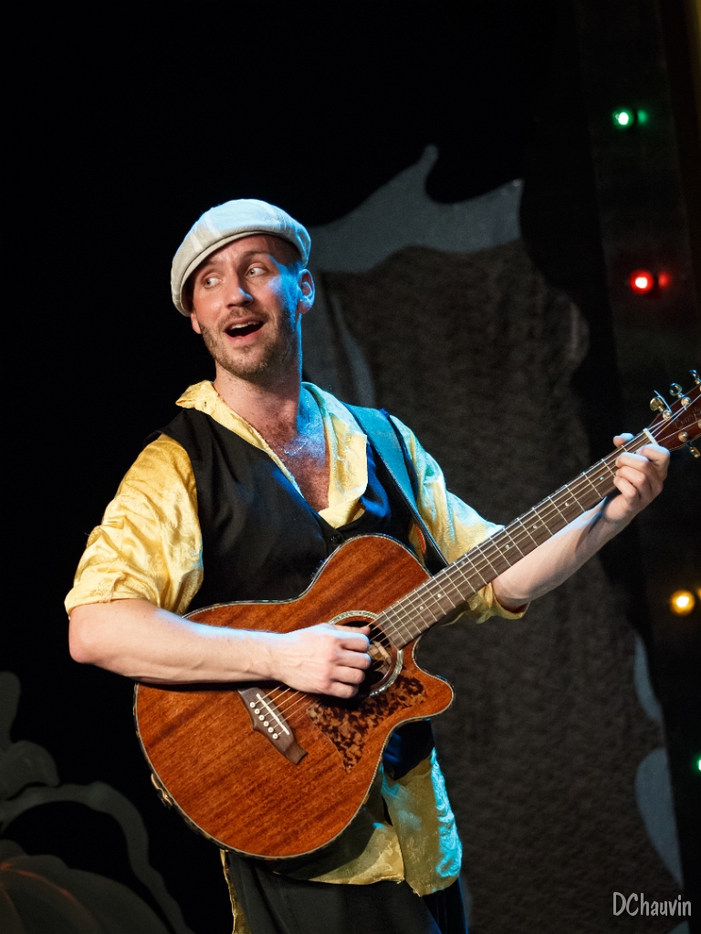 2014-12-17-155602-uvol-fables-OK.jpg