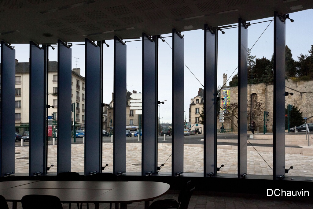 2011-02-14-121435-pontoise