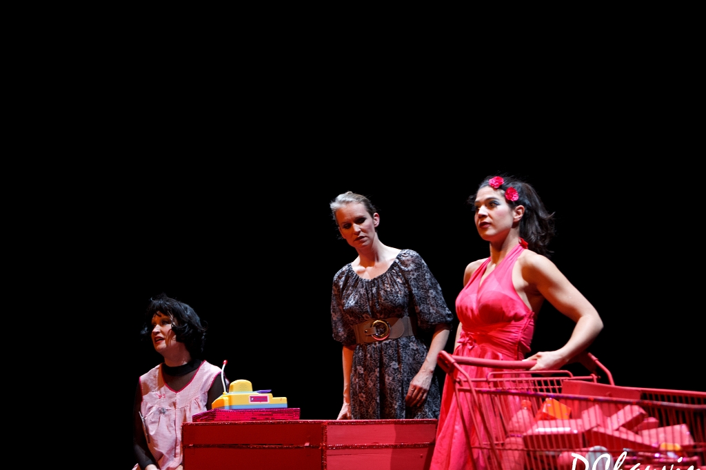 2012-02-02-190022-usine-mangeuses-OK.jpg - theatre de l'usine