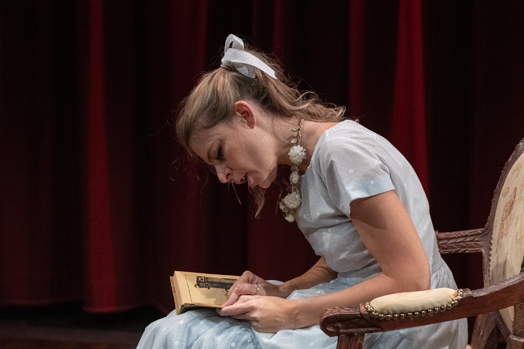 2019-11-04-181926-tusine-feydeau.jpg