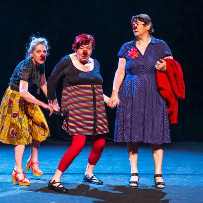 2025-06-25-205850-fabrik-clowns